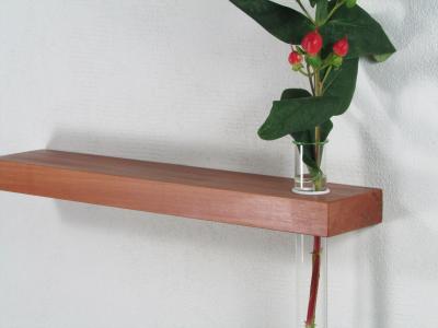 Mini Wandregal mit Vase Elsbeere 30 cm